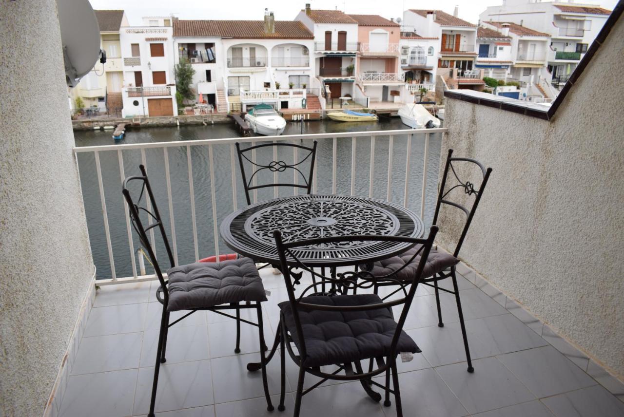 Apartamento Con Bonitas Vistas Al Canal Ref 337 Емпуриабрава Екстериор снимка